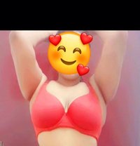 Edin - escort in Colombo