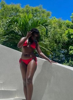 Cathy - escort in Kampala Photo 2 of 6