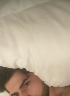 Edo - Acompañantes masculino in Dubai Photo 1 of 5