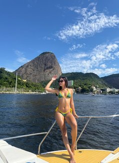 Eduarda - escort in Singapore Photo 6 of 14