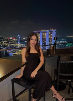 Eduarda - escort in Singapore Photo 9 of 14