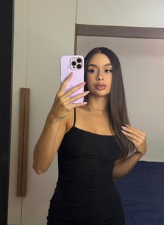 Eduarda - escort in Singapore Photo 12 of 14