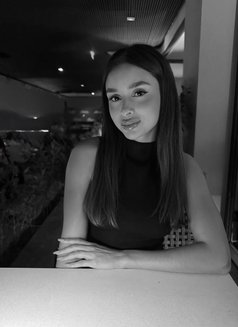Eduarda - escort in Singapore Photo 14 of 14