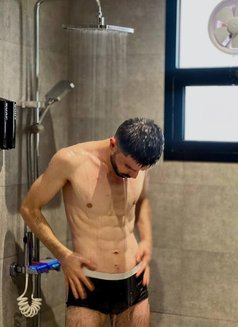 Eduart - Male escort in Riyadh Photo 4 of 11