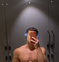 Edward - Male escort in Dubai