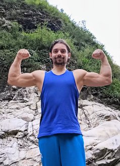 Edward - Male escort in Yerevan Photo 1 of 1