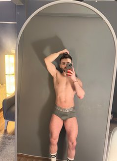 edwardxxl - Male escort in İstanbul Photo 23 of 23