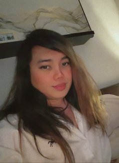Eevee - Acompañantes transexual in Dubai Photo 3 of 4