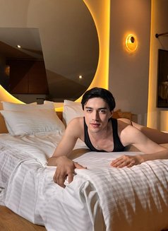 Efe - Male escort in İstanbul Photo 3 of 7