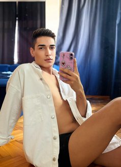 Toprak - Male escort in İstanbul Photo 11 of 12