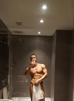FitnessModelling - Male escort in İstanbul Photo 1 of 10