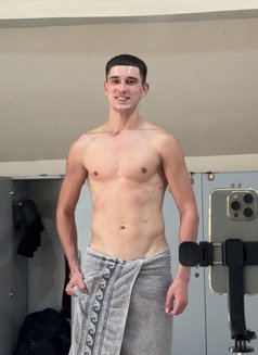 Alex - Male escort in Yerevan Photo 13 of 13