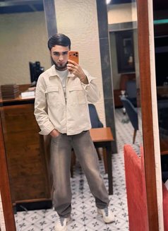 MERDAN - Male escort in İstanbul Photo 12 of 12