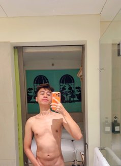 EgyXoxo - Male escort in Singapore Photo 9 of 13