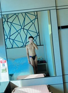 EgyXoxo - Male escort in Singapore Photo 11 of 13