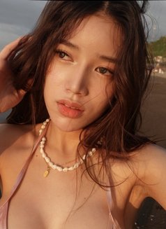 Ehmie Smith - Transsexual escort in Manila Photo 20 of 22