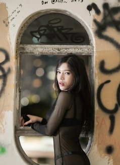 Ehmie Smith - Transsexual escort in Taipei Photo 21 of 21
