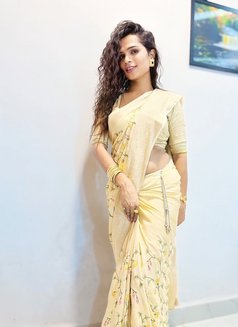 Ehra - Transsexual escort in Pune Photo 9 of 9