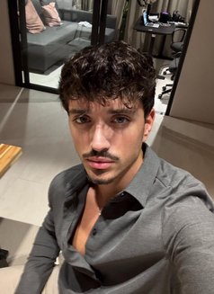 Eilash - Male escort in Stockholm Photo 1 of 5