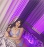 Eira - Transsexual escort in Manila Photo 1 of 4