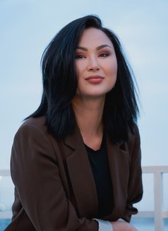 Eira - escort in Hong Kong Photo 1 of 7