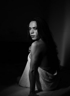Eira Khan - Acompañantes transexual in Mumbai Photo 8 of 16
