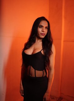 Eira Khan - Acompañantes transexual in Mumbai Photo 12 of 16