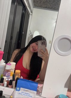 Eizel Geron - escort in Manila Photo 1 of 7
