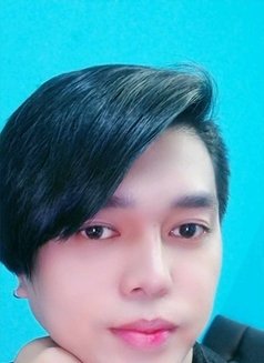 EJay - Male escort in Riyadh Photo 3 of 5
