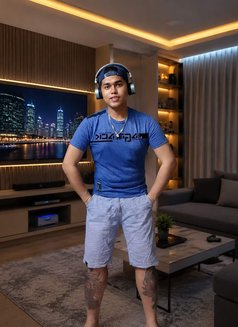 Ejhay - Male escort in Riyadh Photo 4 of 6