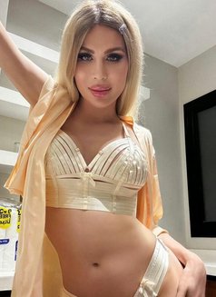 Ekaterina (hot top) Jeddah - Transsexual escort in Jeddah Photo 10 of 10