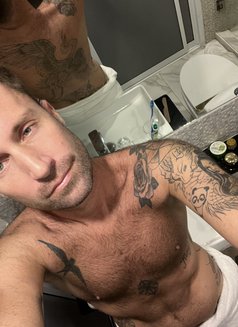 Ekkara woman and couple - Male escort in Ho Chi Minh City Photo 5 of 6