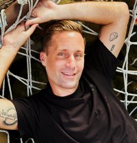 Ekkara woman and couple - Male escort in Lausanne