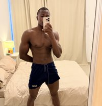 El Puro Pinchez - Male companion in Dubai