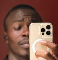 El Puro Pinchez - Male companion in Dubai