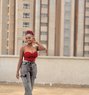 Ela - puta in Dubai Photo 1 of 3