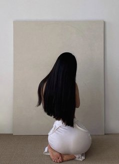 Ela - puta in Phuket Photo 5 of 12