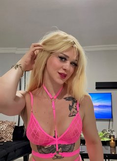 Ela - Acompañantes transexual in İzmir Photo 10 of 10