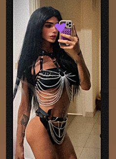 Élaa Zghb - Transsexual escort in Beirut Photo 6 of 6