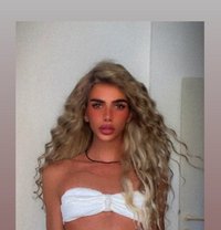 Élaa Zghb - Transsexual escort in Beirut