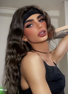 Élaa Zghb - Transsexual escort in Beirut Photo 6 of 6