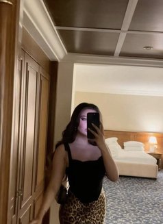 Elahe - escort in Muscat Photo 4 of 7