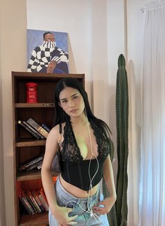 Elai - Transsexual escort in Manila Photo 3 of 8