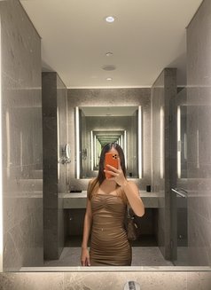 Elaine Content/Cumshow/Meet - Acompañantes transexual in Manila Photo 8 of 9