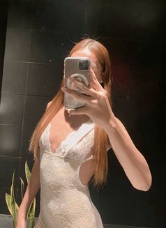 Elaine Garcia - Acompañantes transexual in Manila Photo 5 of 6