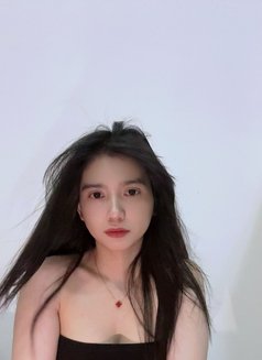 Elana - escort in Doha Photo 2 of 5