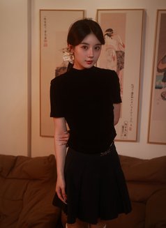Elara - escort in Shenzhen Photo 2 of 4