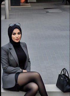 Elcin - escort in İstanbul Photo 3 of 8