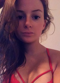 Eleanor - escort in Bangkok Photo 5 of 6