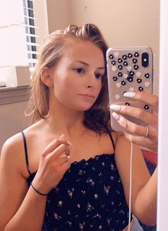 Eleanor - escort in Bangkok Photo 6 of 6